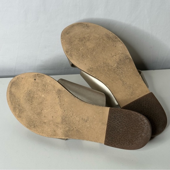 Nine West Slip On Pebbled Leather Open Toe Strappy Slides Sandals Gold - Picture 5 of 5
